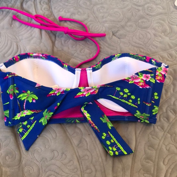 Hollister Bikini Top - Picture 2 of 3